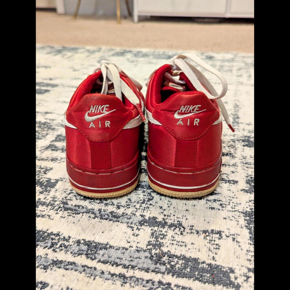Nike Air force XXV women’s Size 7 Red Satin RARE ‘82- GOOD CONDITION - Picture 5 of 10